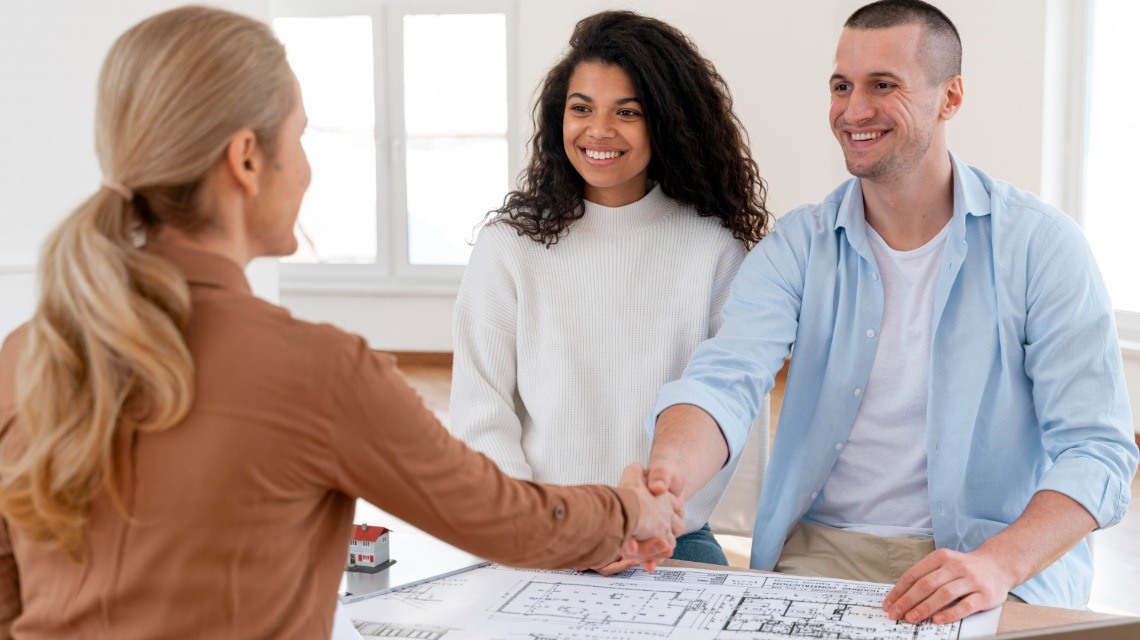 Choosing the best contractor