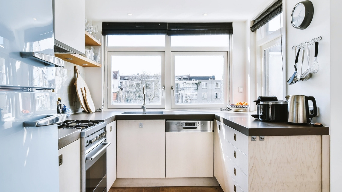 compact U-shaped kitchen